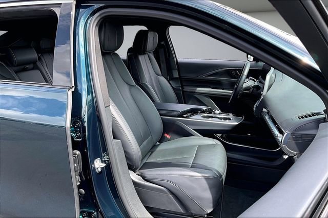 Used 2024 Cadillac Lyriq Luxury w/ LPO, Floor Liner Package AWD/4WD image 29