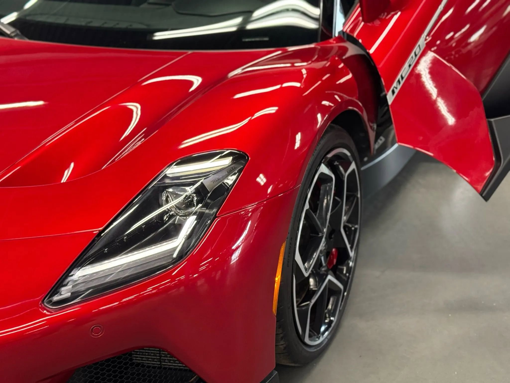 Used 2023 Maserati MC20 Spyder image 8