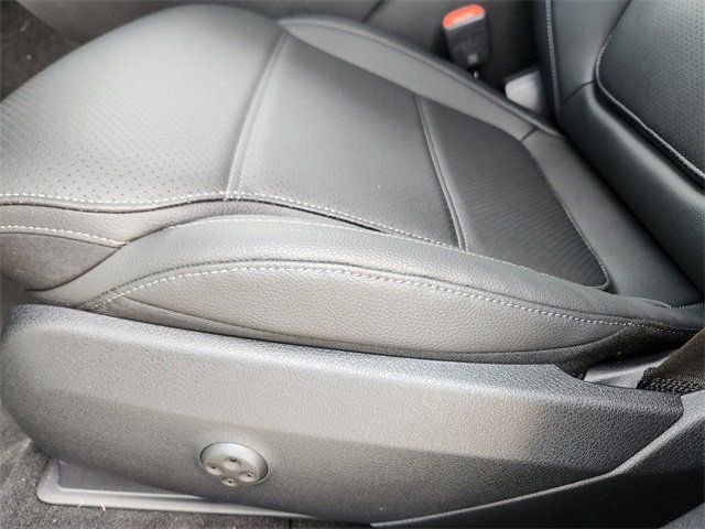 Certified 2026 Mercedes-Benz GLC 300 4MATIC image 9