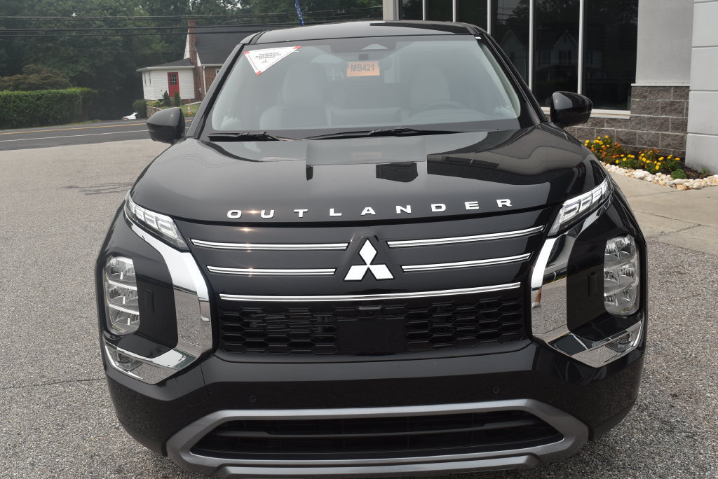 New 2026 Mitsubishi Outlander SE AWD/4WD image 3