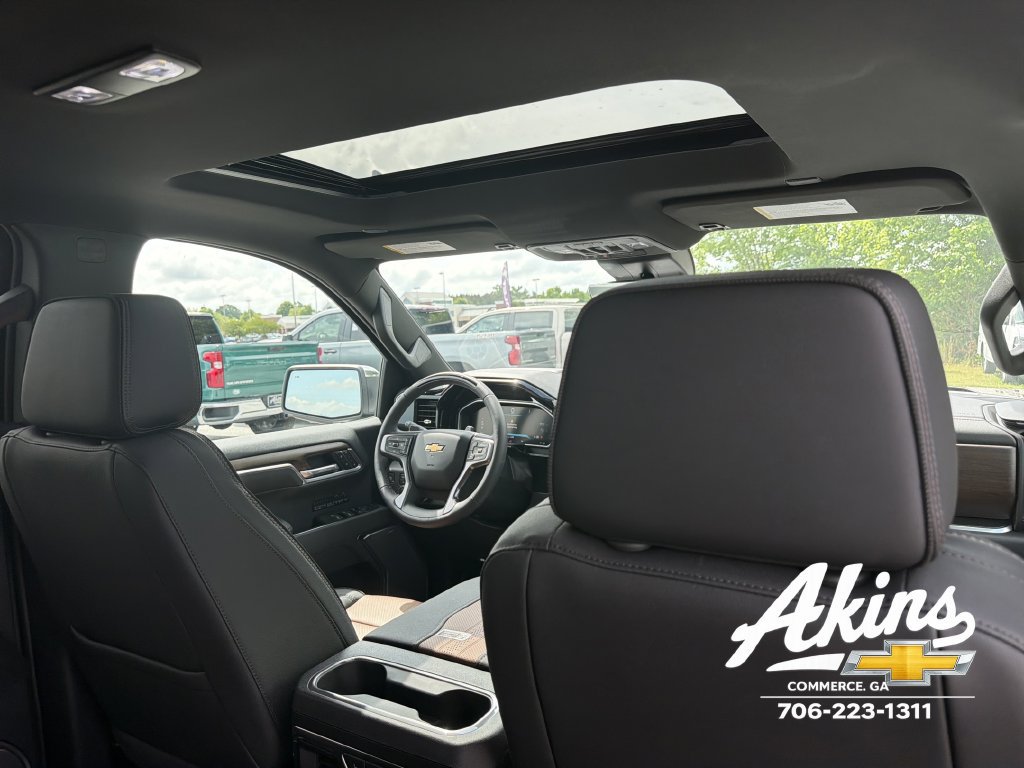 New 2026 Chevrolet Silverado 1500 High Country AWD/4WD image 17