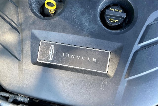Used 2018 Lincoln MKZ Reserve w/ Technology Package FWD image 35