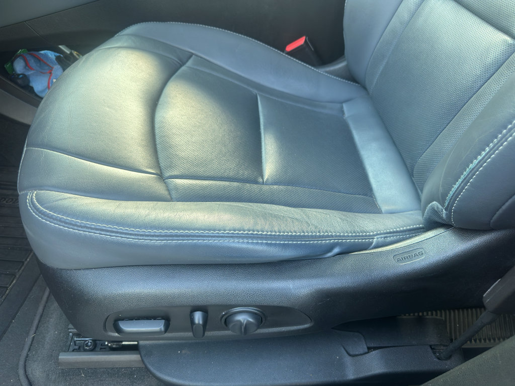 Used 2019 Buick Enclave Premium w/ Experience Buick Package FWD image 7
