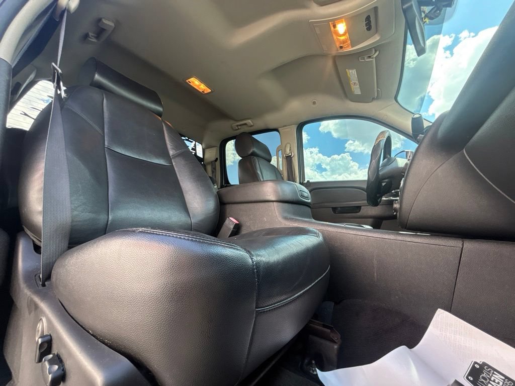 Used 2012 Chevrolet Silverado 3500 LTZ w/ LTZ Plus Package AWD/4WD image 26