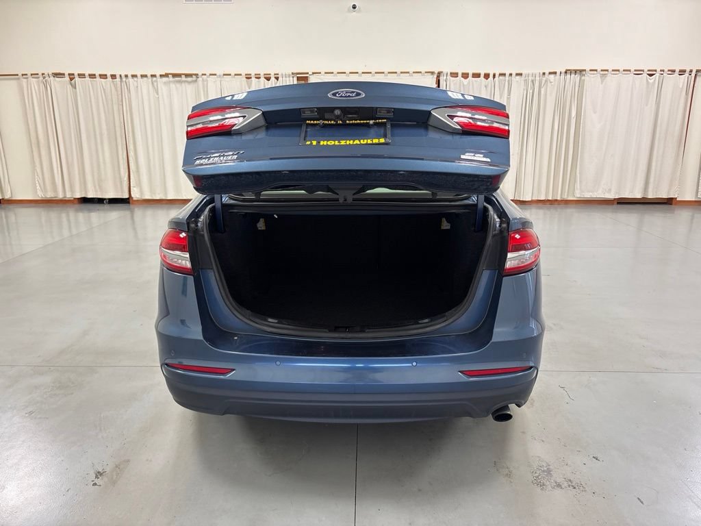 Used 2019 Ford Fusion SE FWD image 9