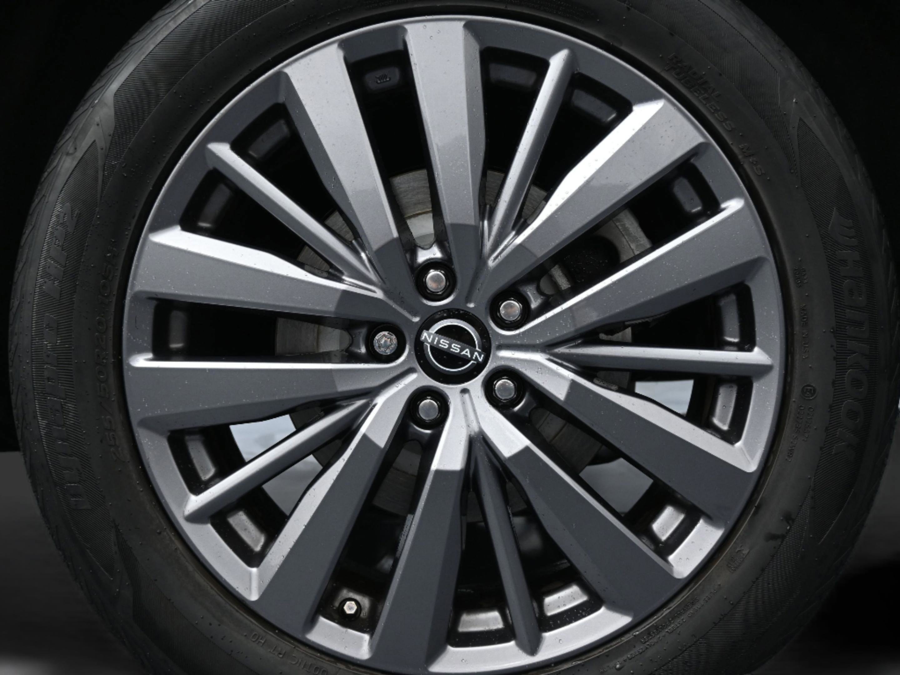 Used 2022 Nissan Pathfinder SL w/ SL Premium Package image 10