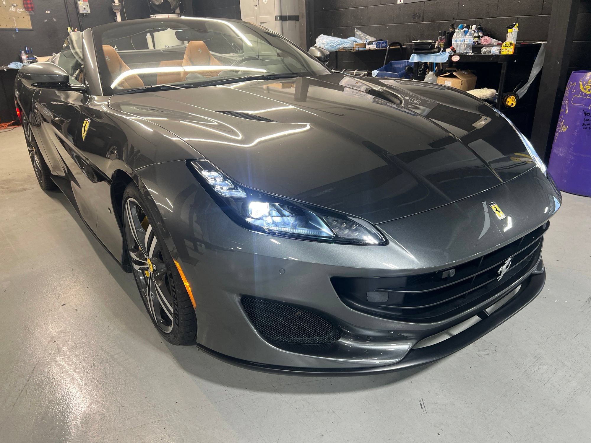 Used 2019 Ferrari Portofino RWD image 3