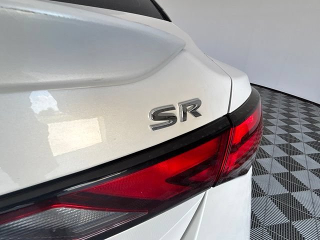 Used 2022 Nissan Sentra SR w/ SR Premium Package FWD image 25
