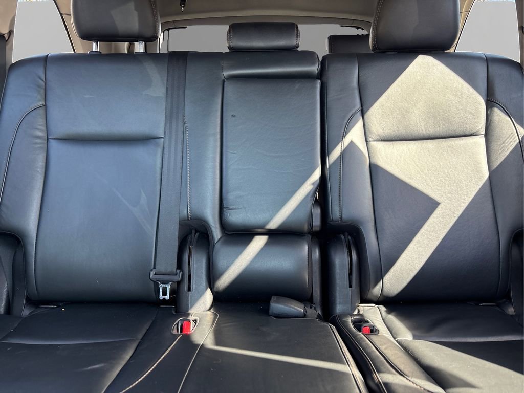 Used 2018 Toyota Highlander XLE w/ Carpet Mat Package (TMS) AWD/4WD image 20