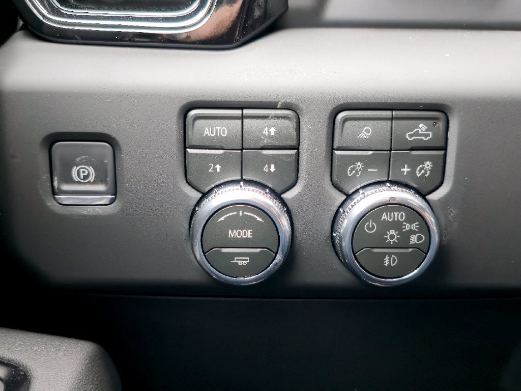 New 2026 GMC Sierra 1500 AT4 w/ AT4 Premium Package AWD/4WD image 17