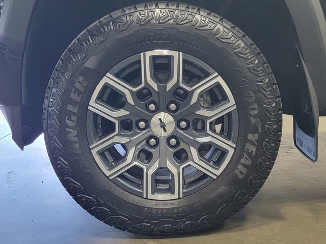 Certified 2024 Chevrolet Colorado Z71 w/ Z71 Convenience Package 2 AWD/4WD image 9