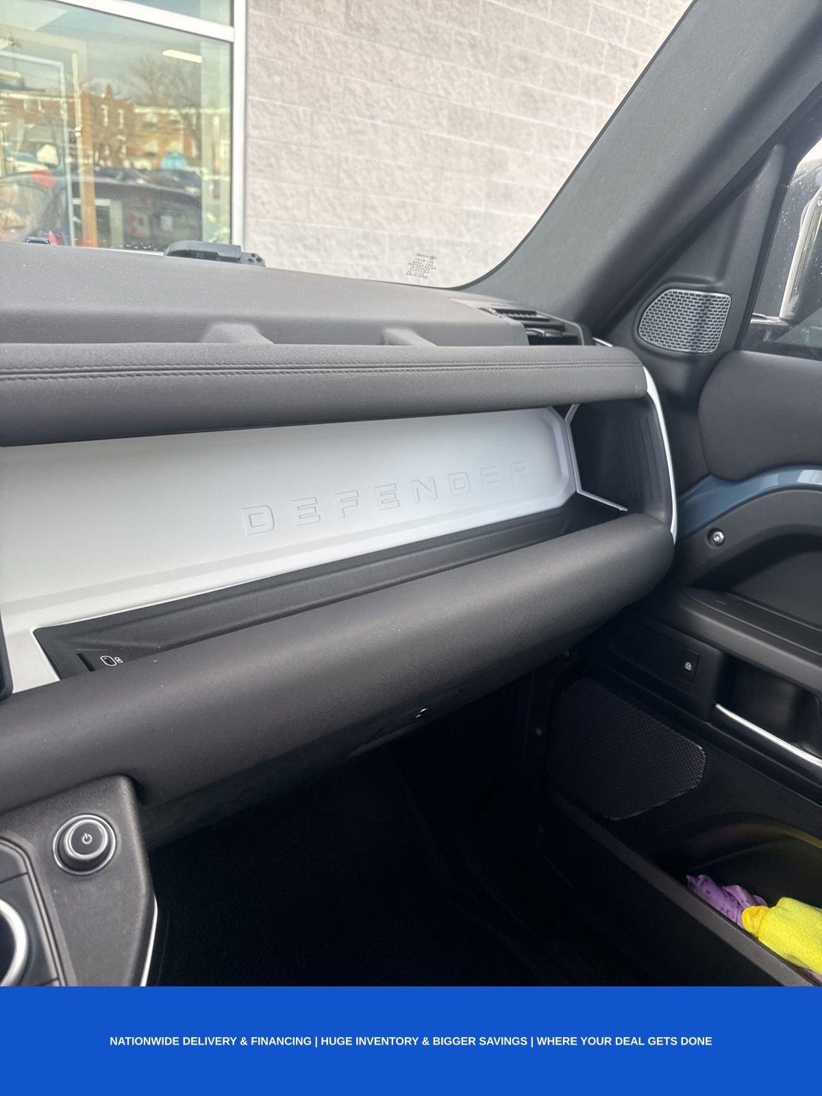 Used 2022 Land Rover Defender 90 image 10