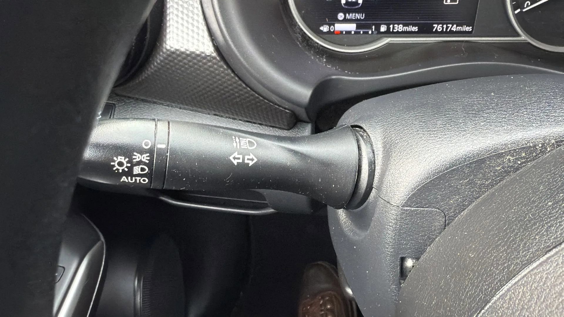 Used 2019 Nissan Kicks SV image 14