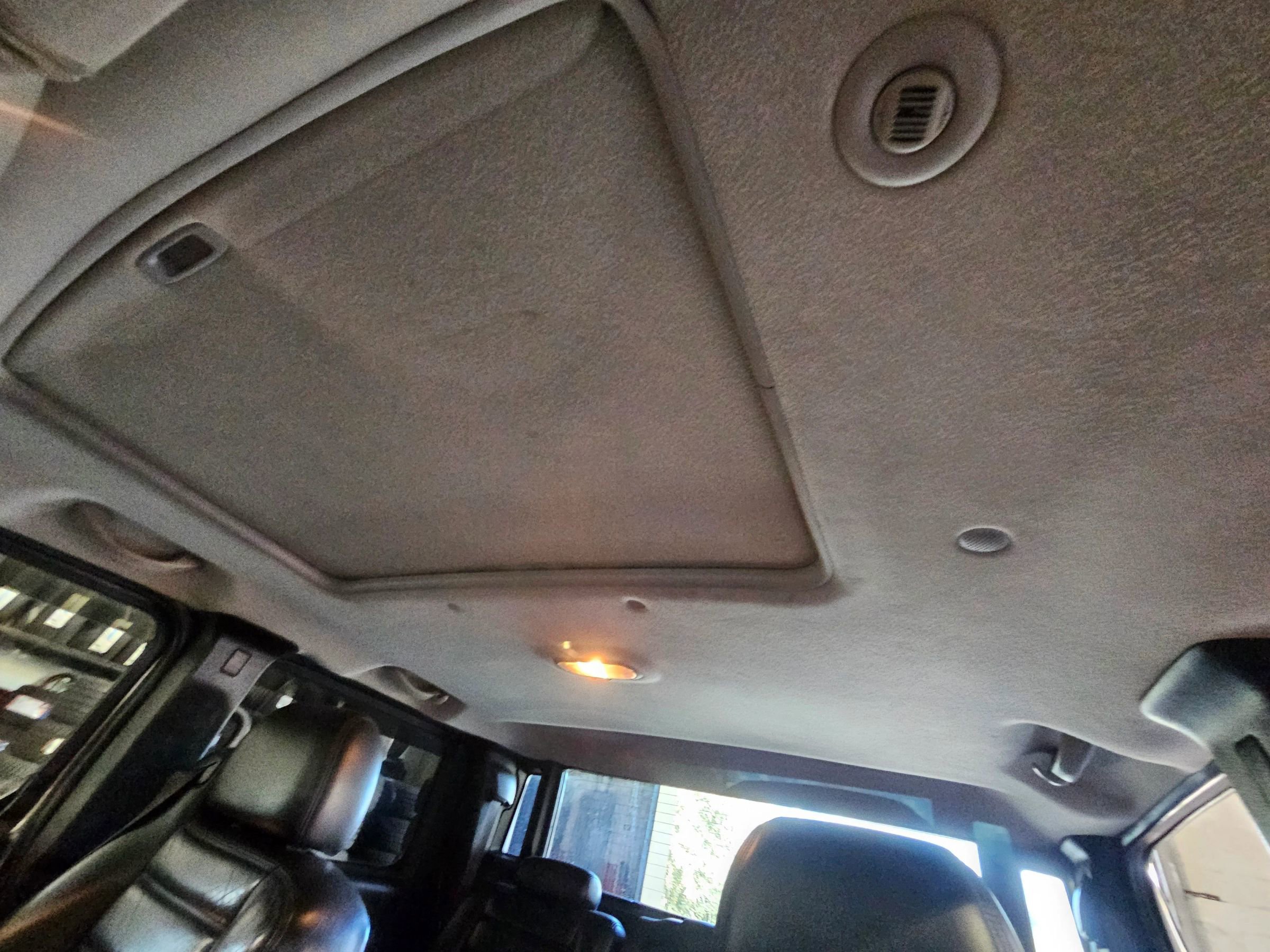 Used 2005 HUMMER H2 SUT w/ Preferred Equipment Group image 27