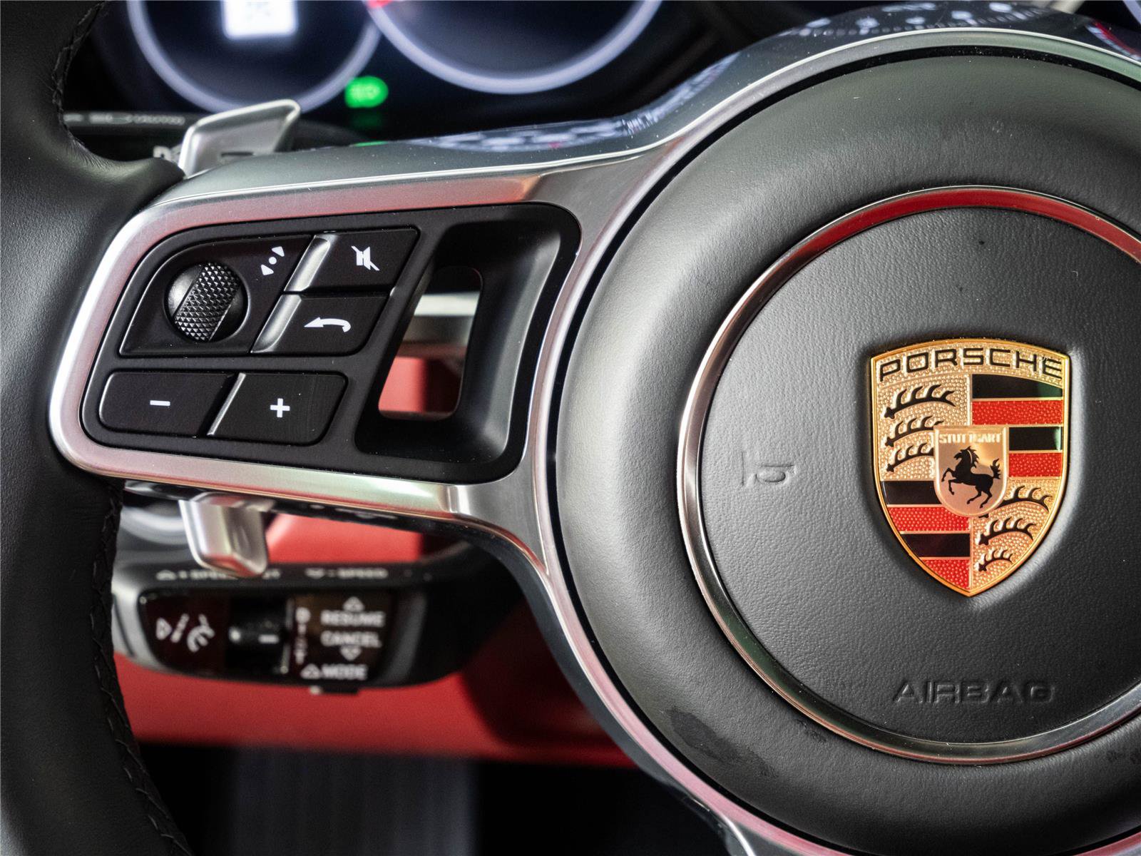 Certified 2023 Porsche Cayenne GTS AWD/4WD image 10