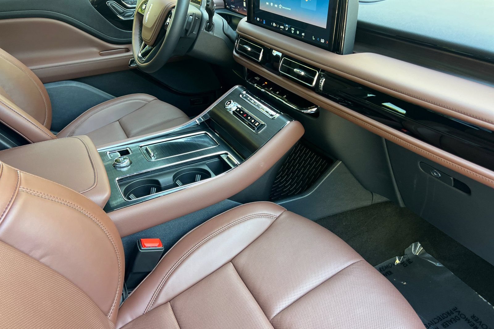 New 2026 Lincoln Aviator Reserve w/ Illumination Package AWD/4WD image 13