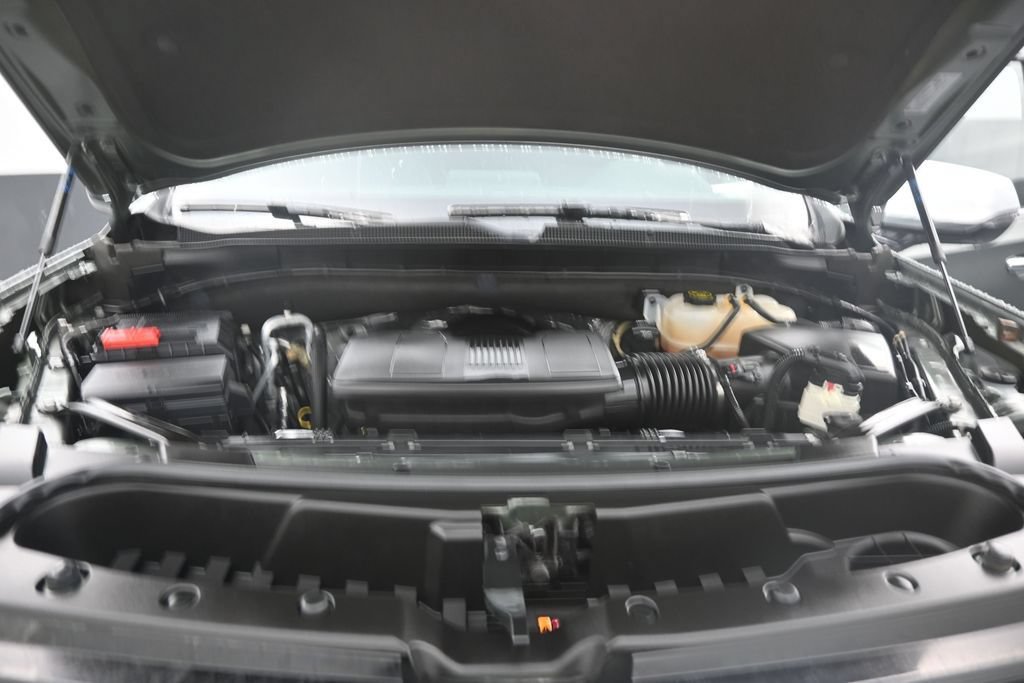 Used 2023 Chevrolet Tahoe Premier RWD image 11
