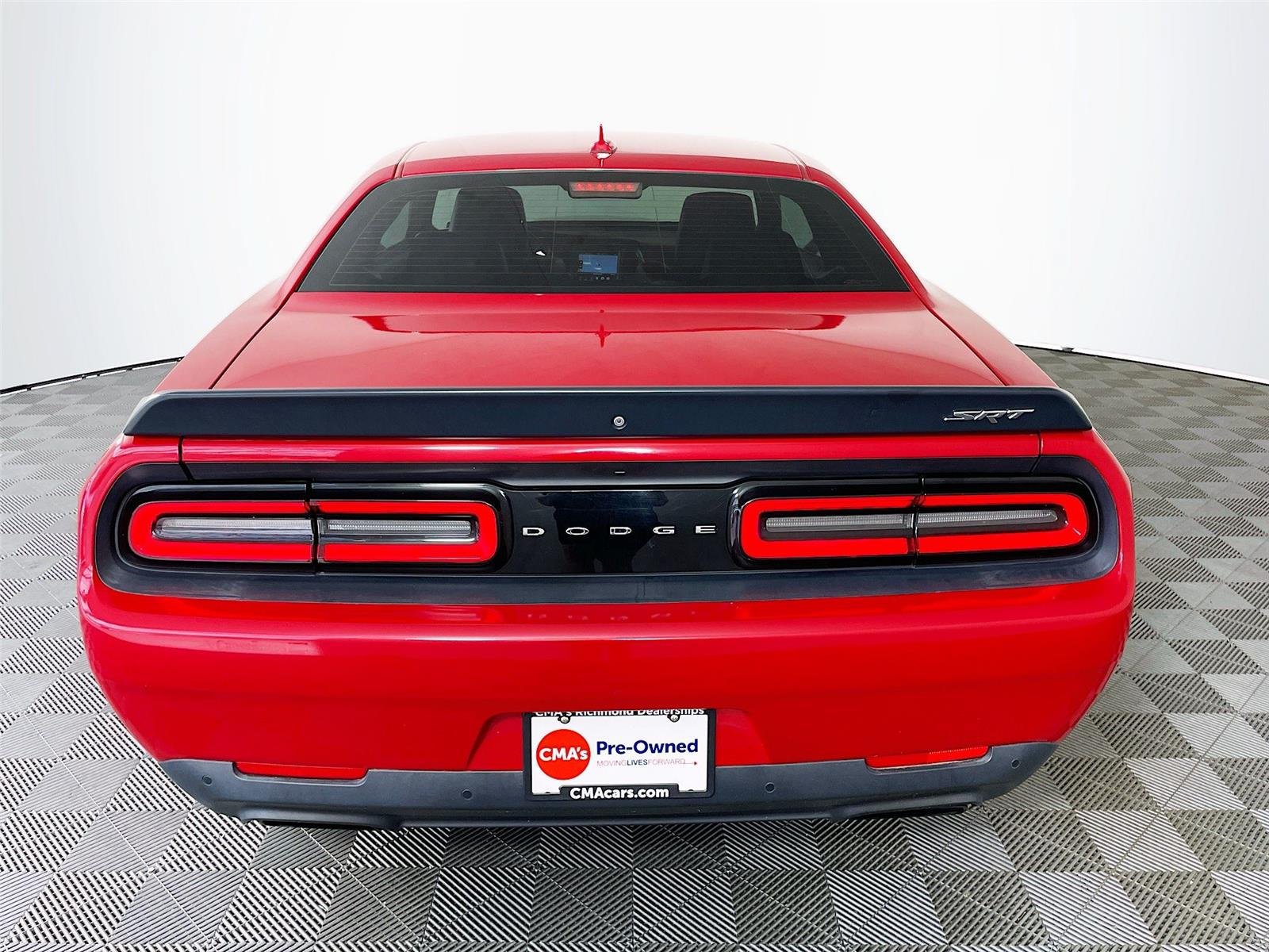 Used 2015 Dodge Challenger SRT Hellcat RWD image 7