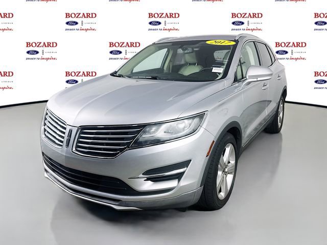 Used 2017 Lincoln MKC Premiere image 4