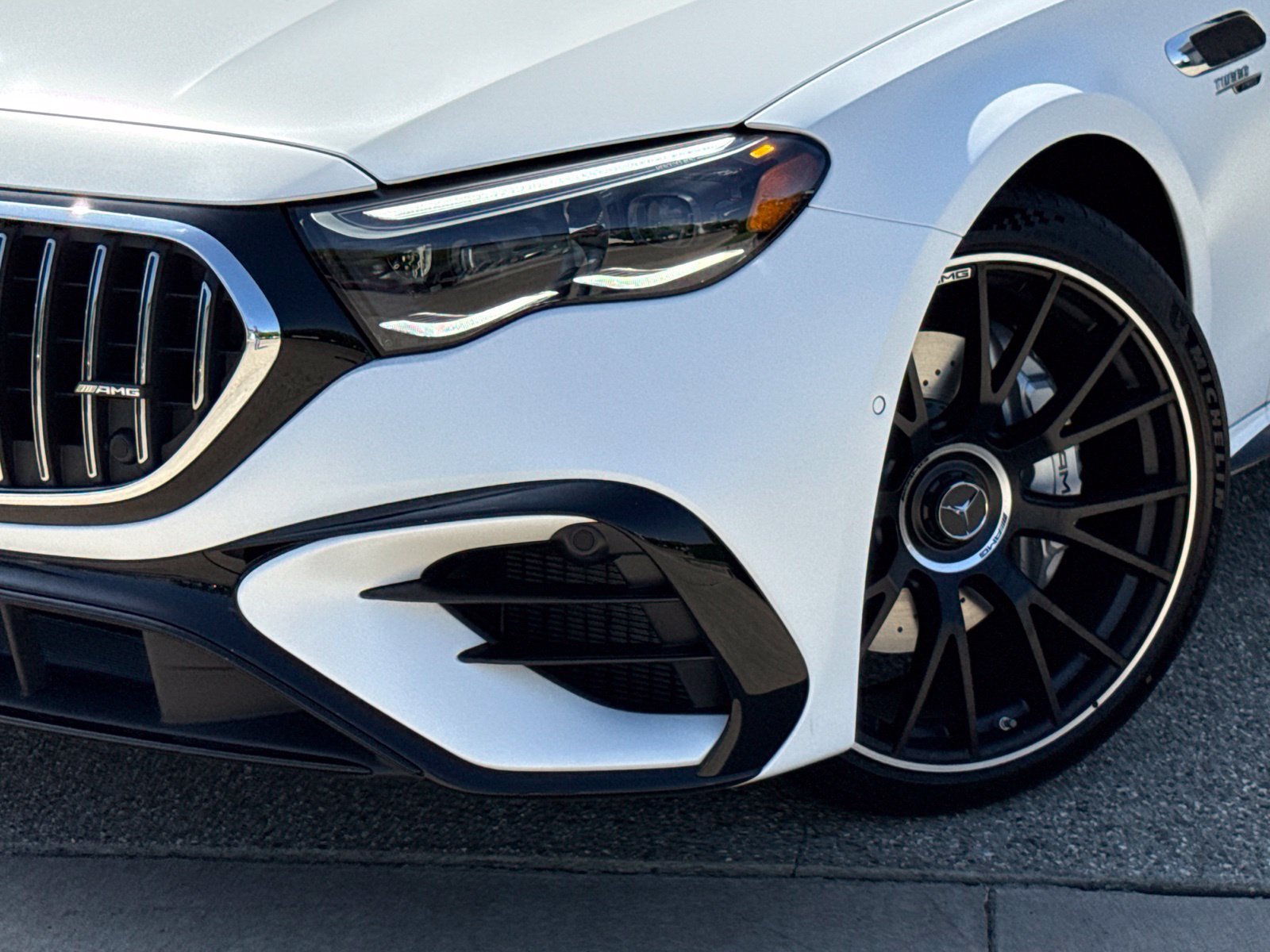 New 2027 Mercedes-Benz E 53 AMG e 4MATIC Sedan image 3