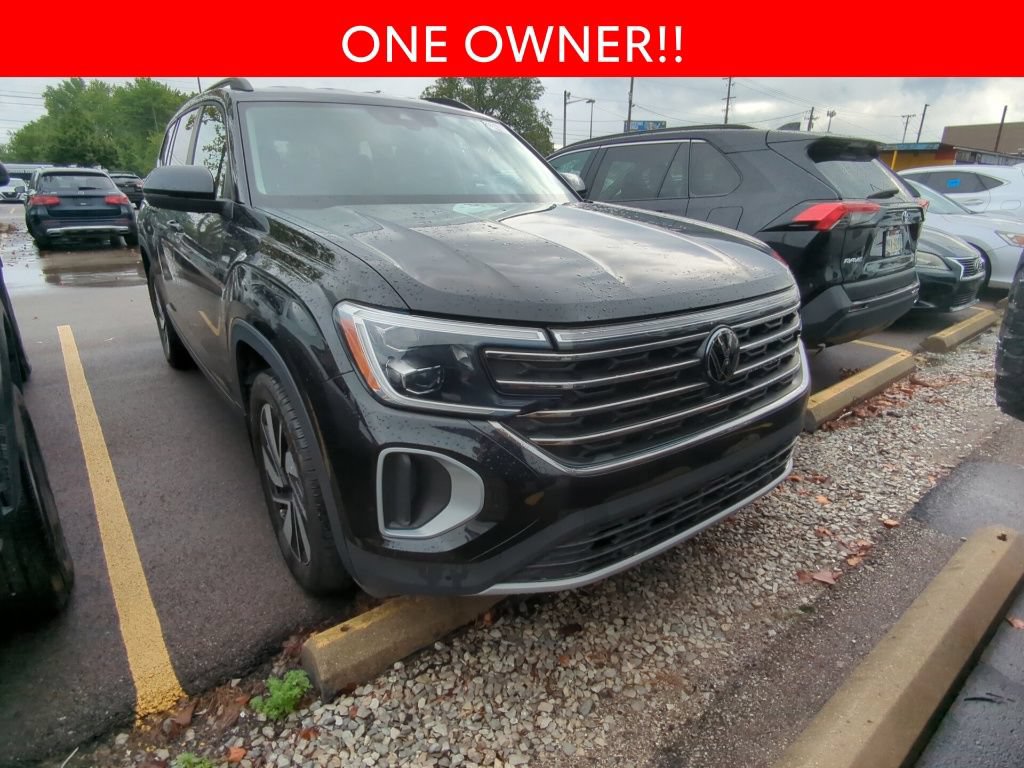 Used 2024 Volkswagen Atlas SE AWD/4WD image 3
