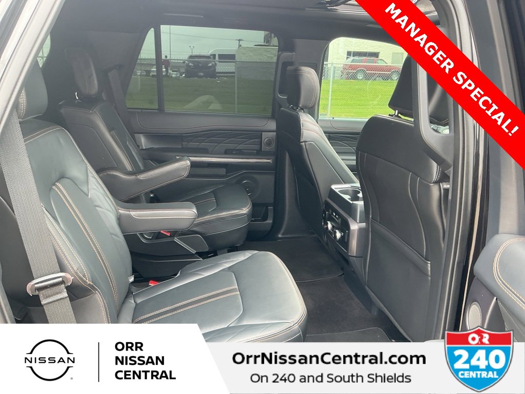 Used 2022 Ford Expedition Platinum image 12