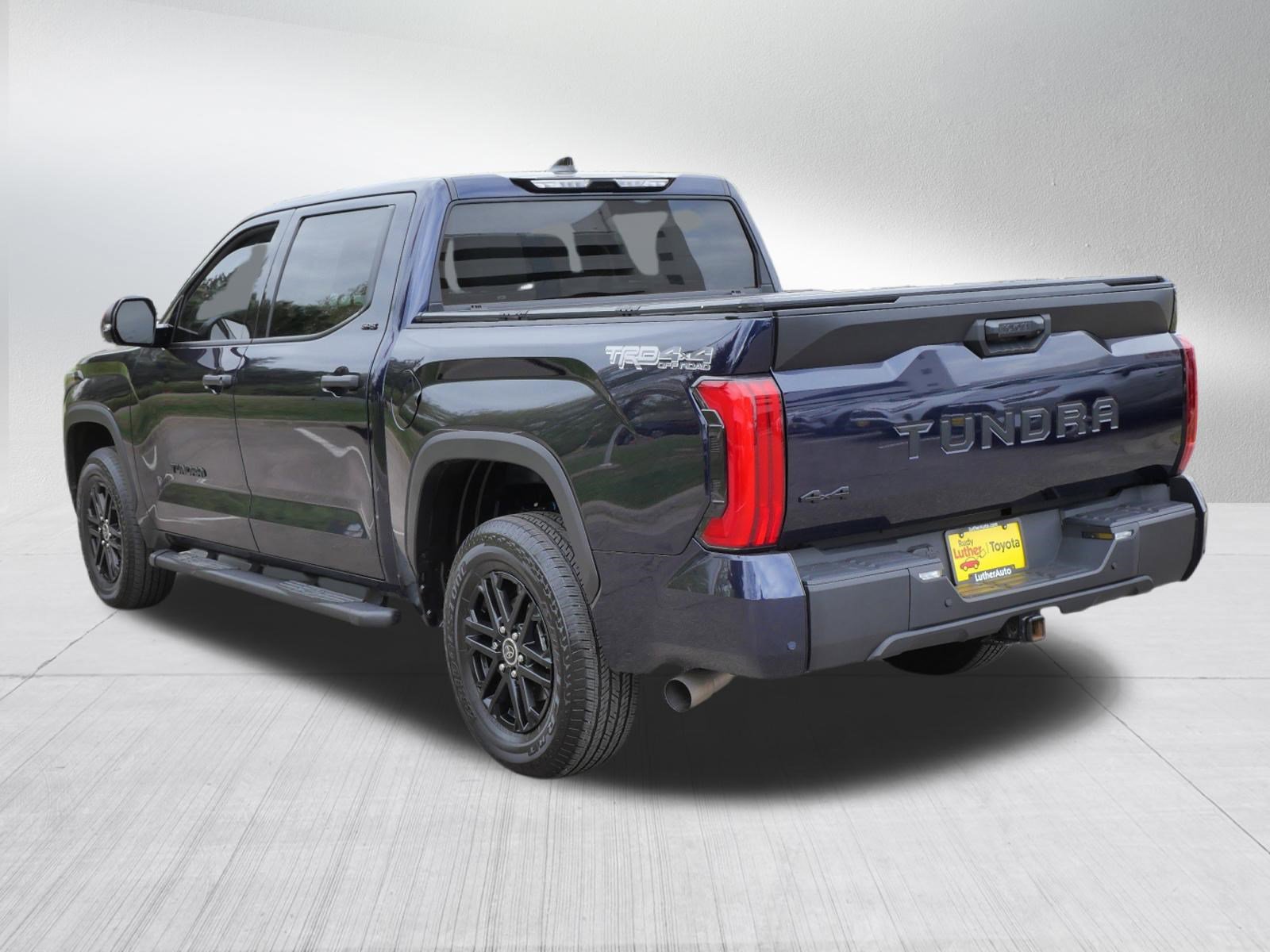 Used 2023 Toyota Tundra SR5 w/ SR5 Convenience Package AWD/4WD image 6