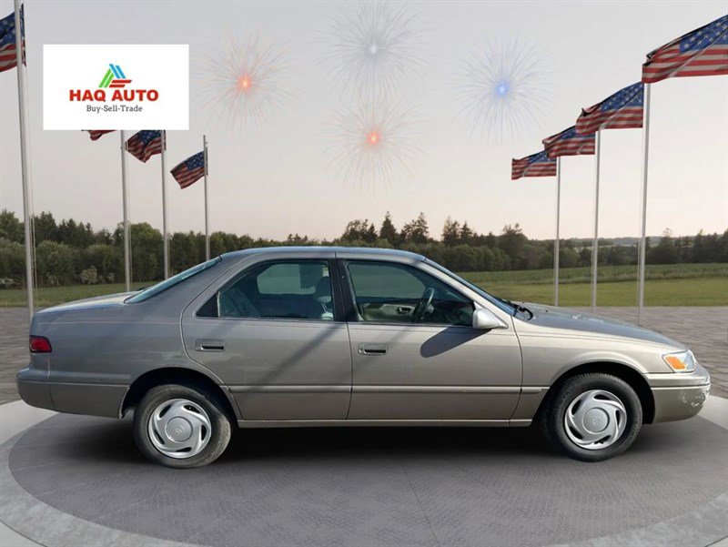 Used 1999 Toyota Camry XLE image 4