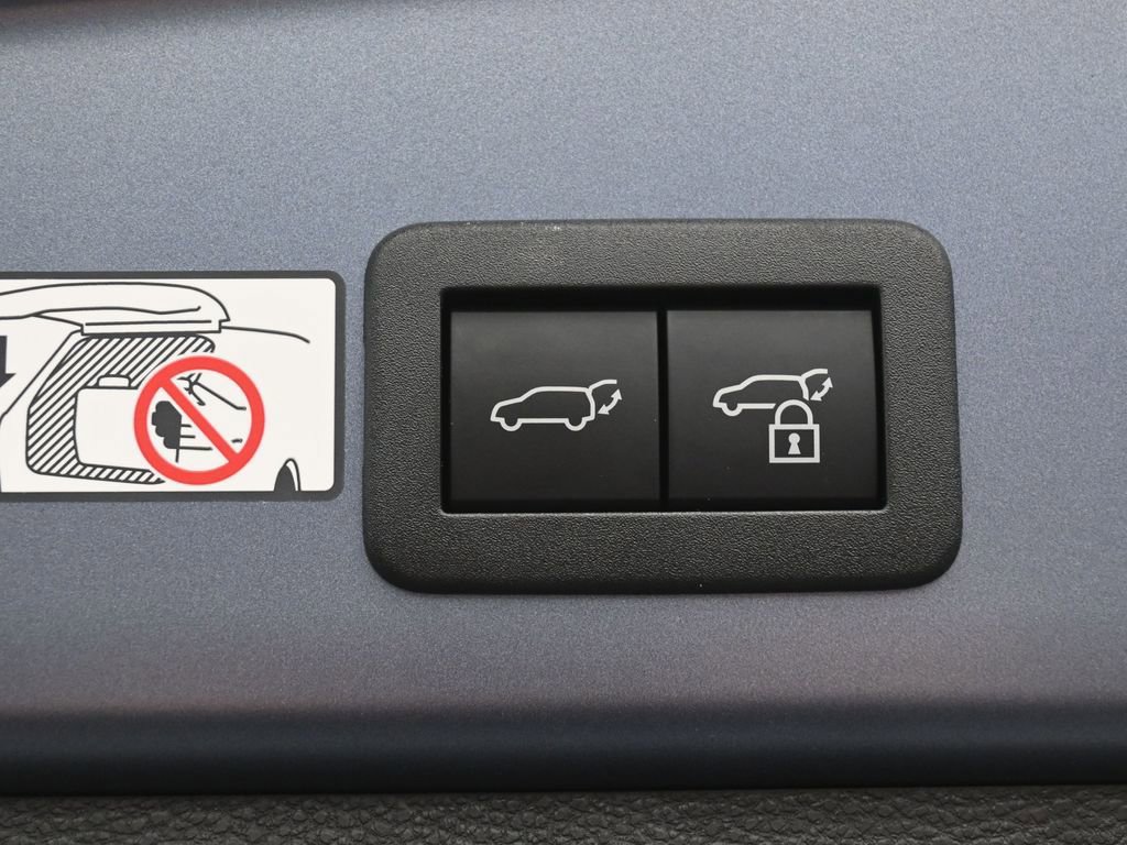 Certified 2026 Toyota Corolla Cross XLE w/ Convenience Package FWD image 33