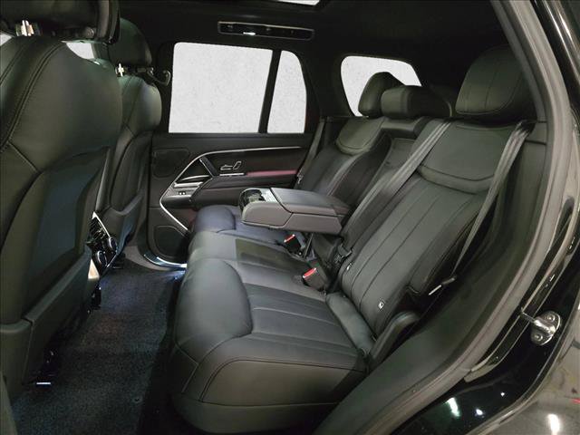 New 2026 Land Rover Range Rover SE AWD/4WD image 16