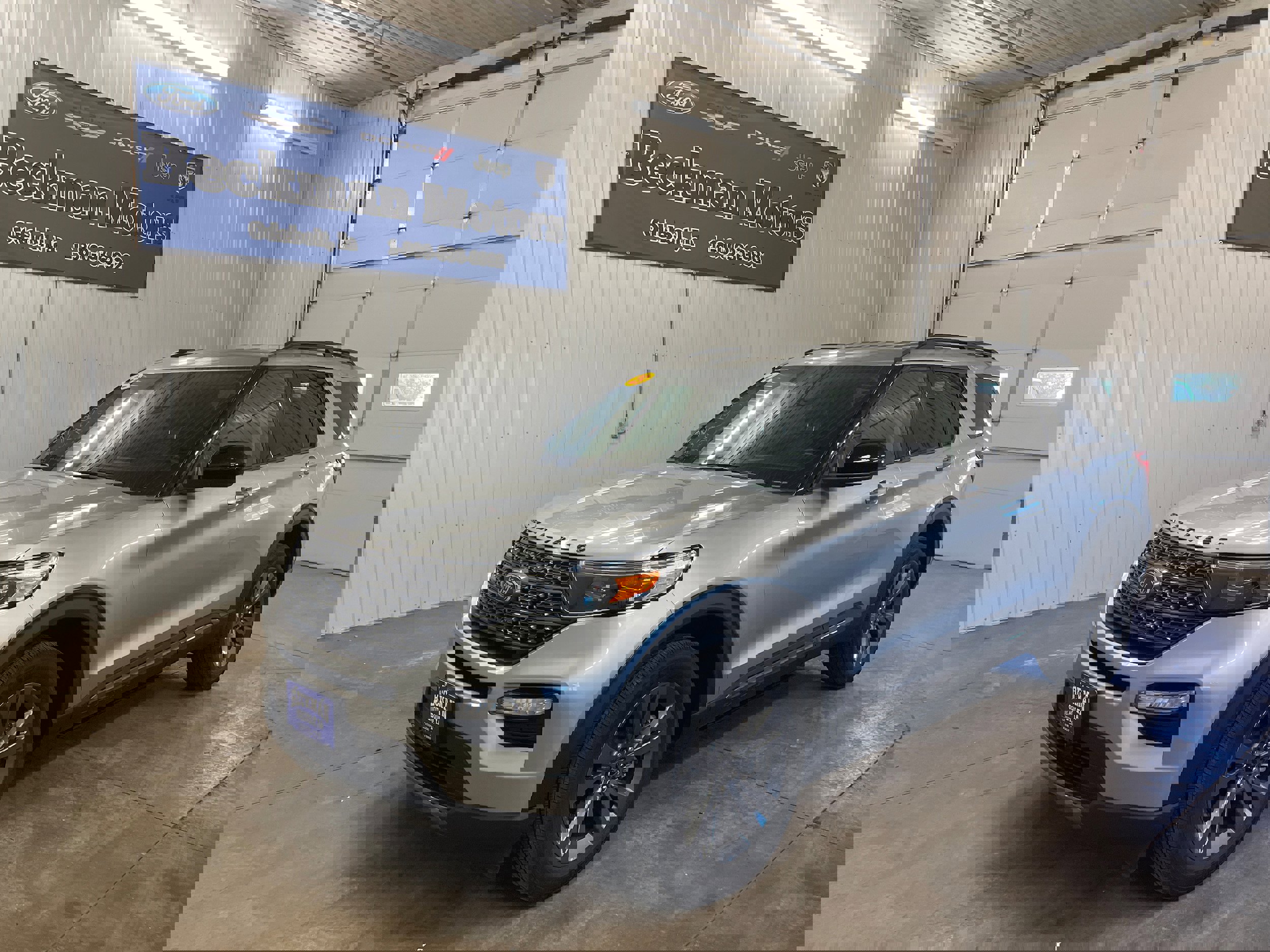 Used 2023 Ford Explorer XLT w/ Equipment Group 202A image 1