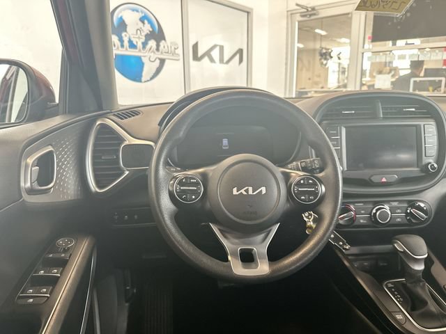 Certified 2023 Kia Soul LX w/ LX Technology Package FWD image 13