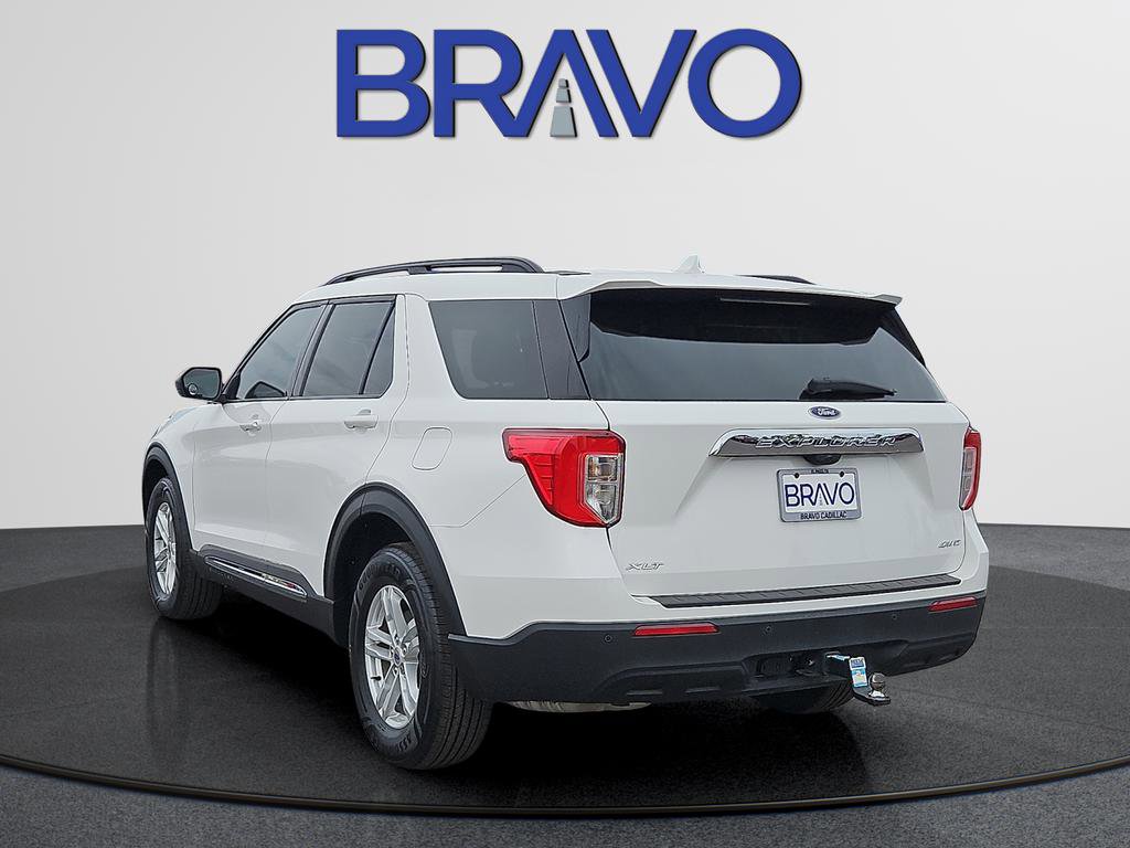 Used 2024 Ford Explorer XLT w/ Class IV Trailer Tow Package image 5