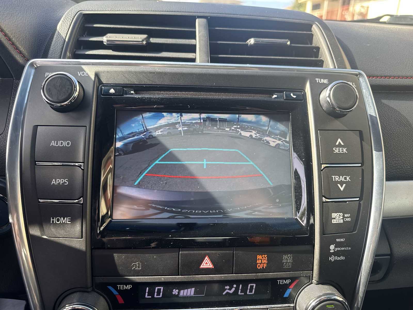 Used 2015 Toyota Camry SE image 17