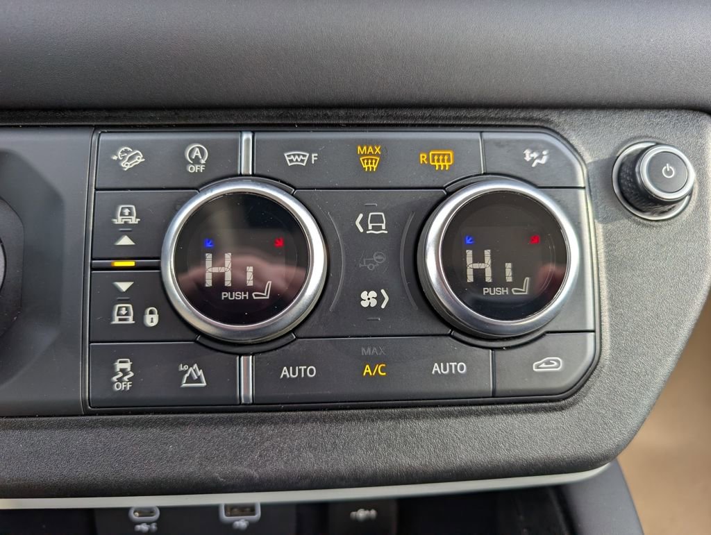 Used 2024 Land Rover Defender 110 S image 29