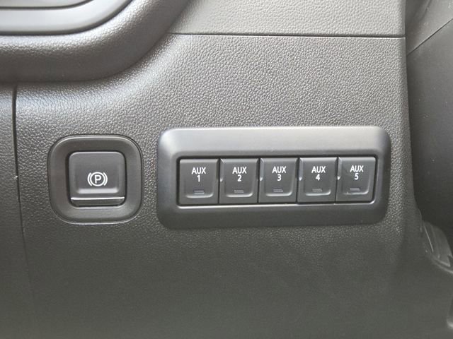 New 2026 GMC Sierra 3500 Pro image 10