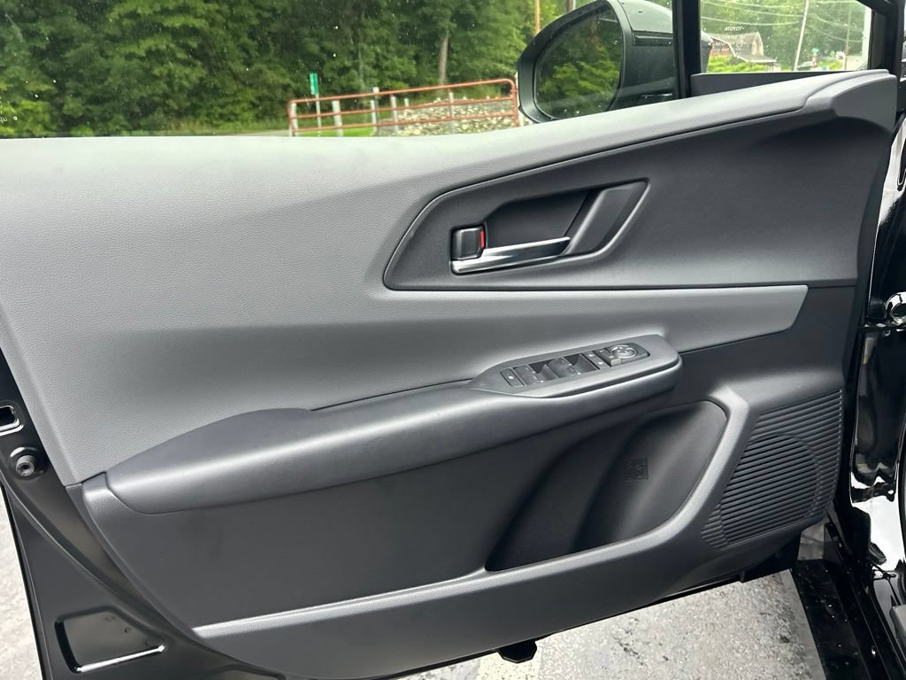 New 2027 Toyota Prius XLE AWD/4WD image 10