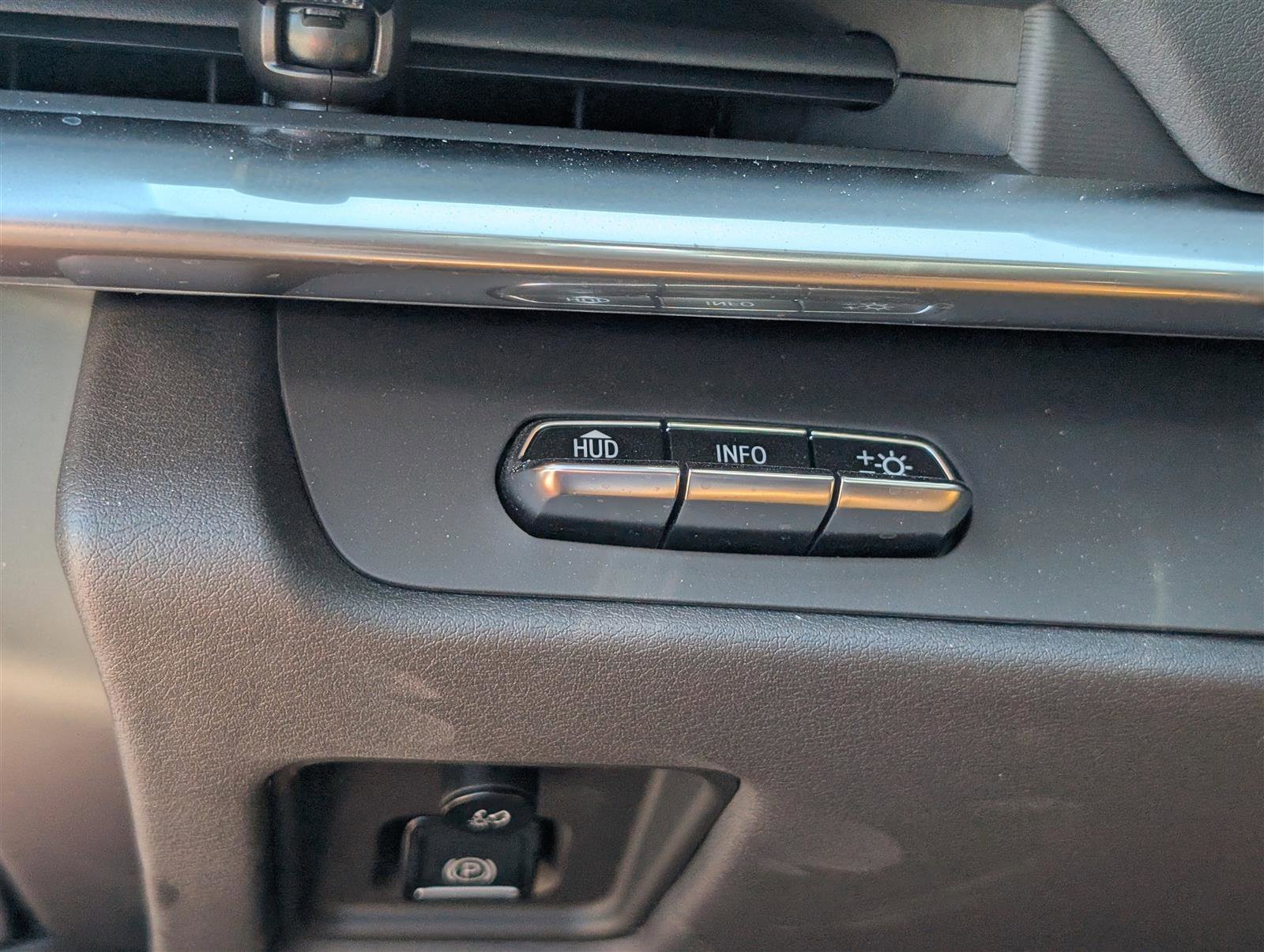 Used 2023 Chevrolet Corvette 2LT w/ Chrome Exterior Badge Package image 20