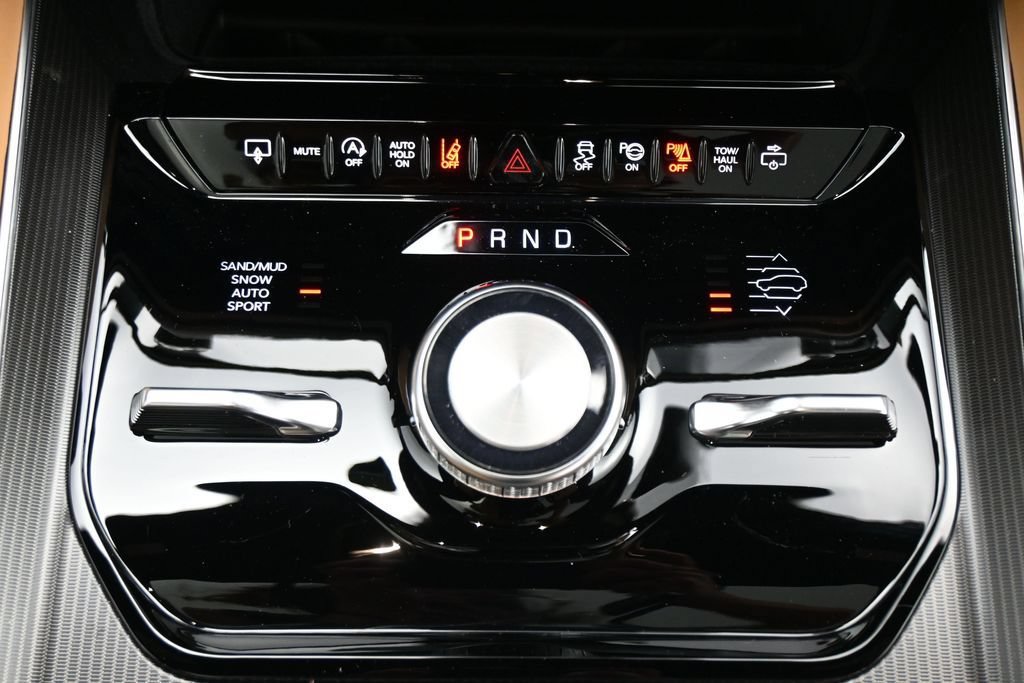 New 2026 Jeep Grand Wagoneer L Summit AWD/4WD image 27
