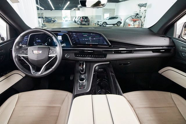 Used 2022 Cadillac Escalade Sport w/ Touring Package AWD/4WD image 8
