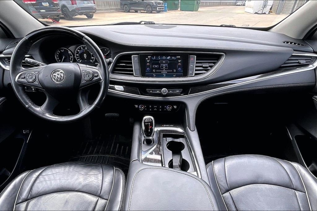 Used 2019 Buick Enclave Avenir w/ LPO, Cargo Package FWD image 14
