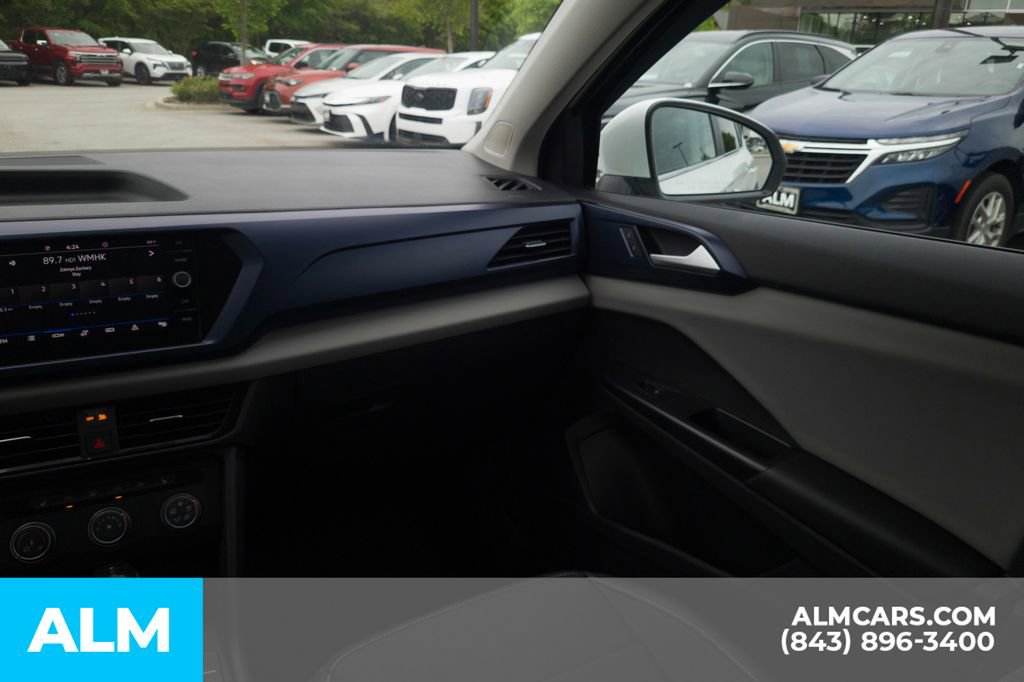 Used 2022 Volkswagen Taos SE image 20