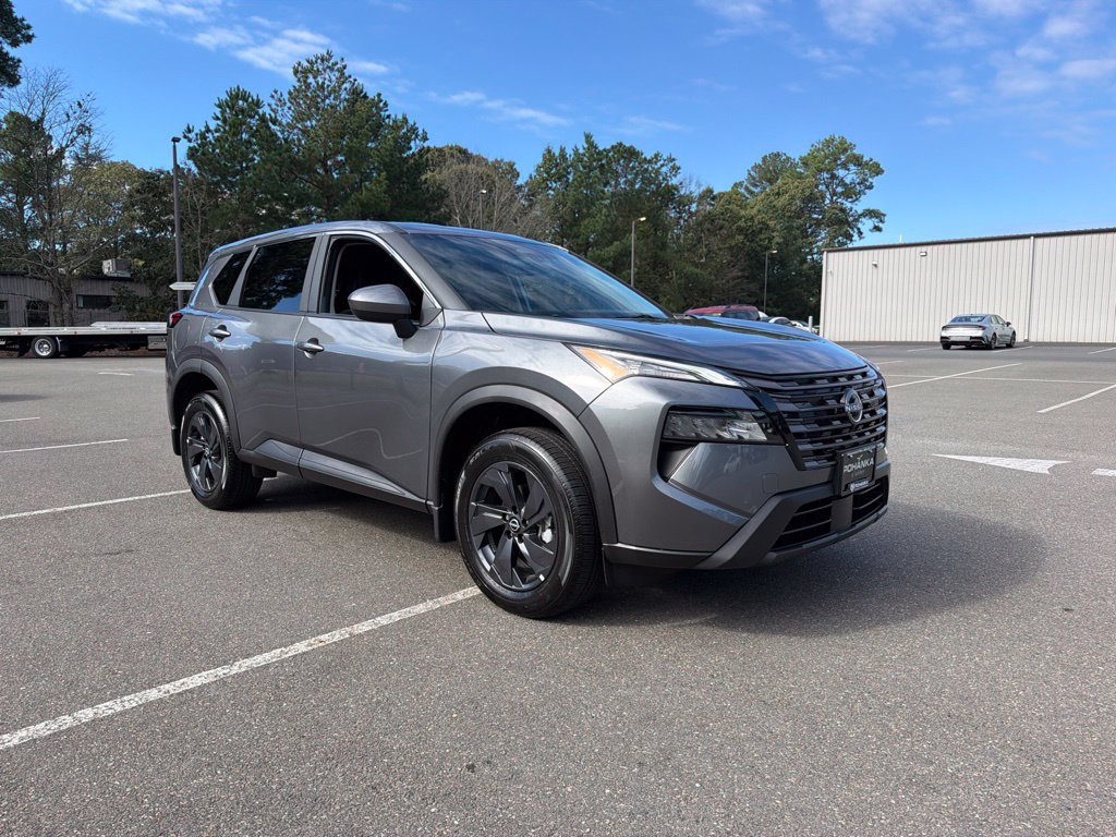 Certified 2026 Nissan Rogue SV w/ Cold Weather Package FWD image 4