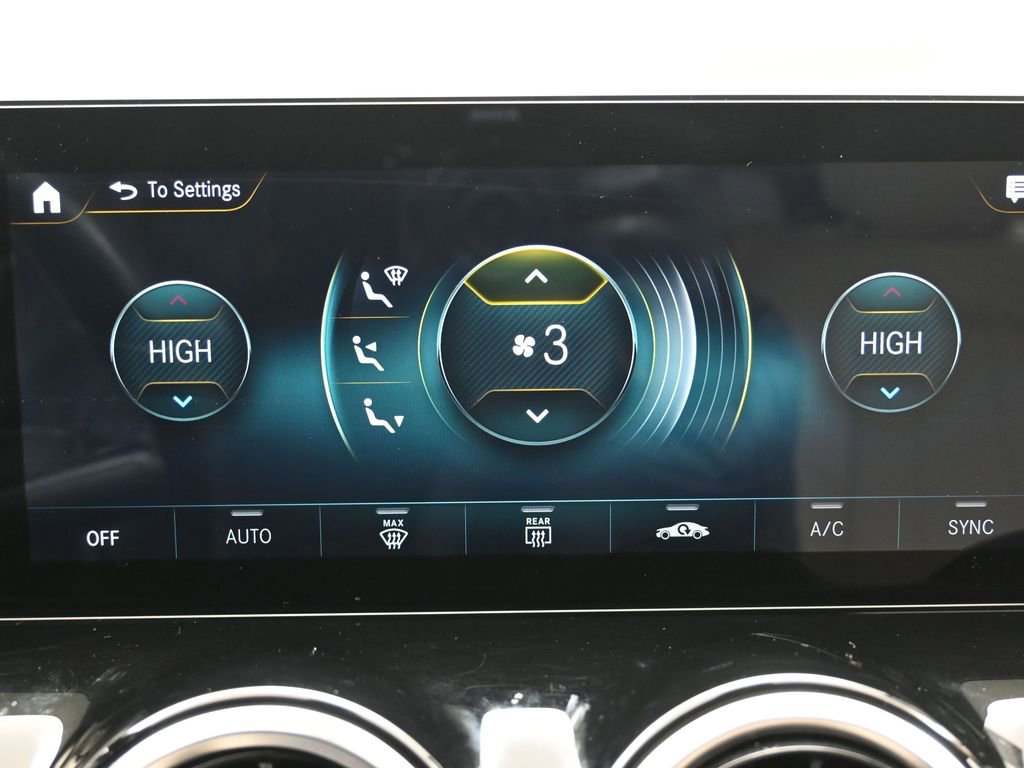 Used 2022 Mercedes-Benz GLA 250 w/ Premium Package Lite image 31
