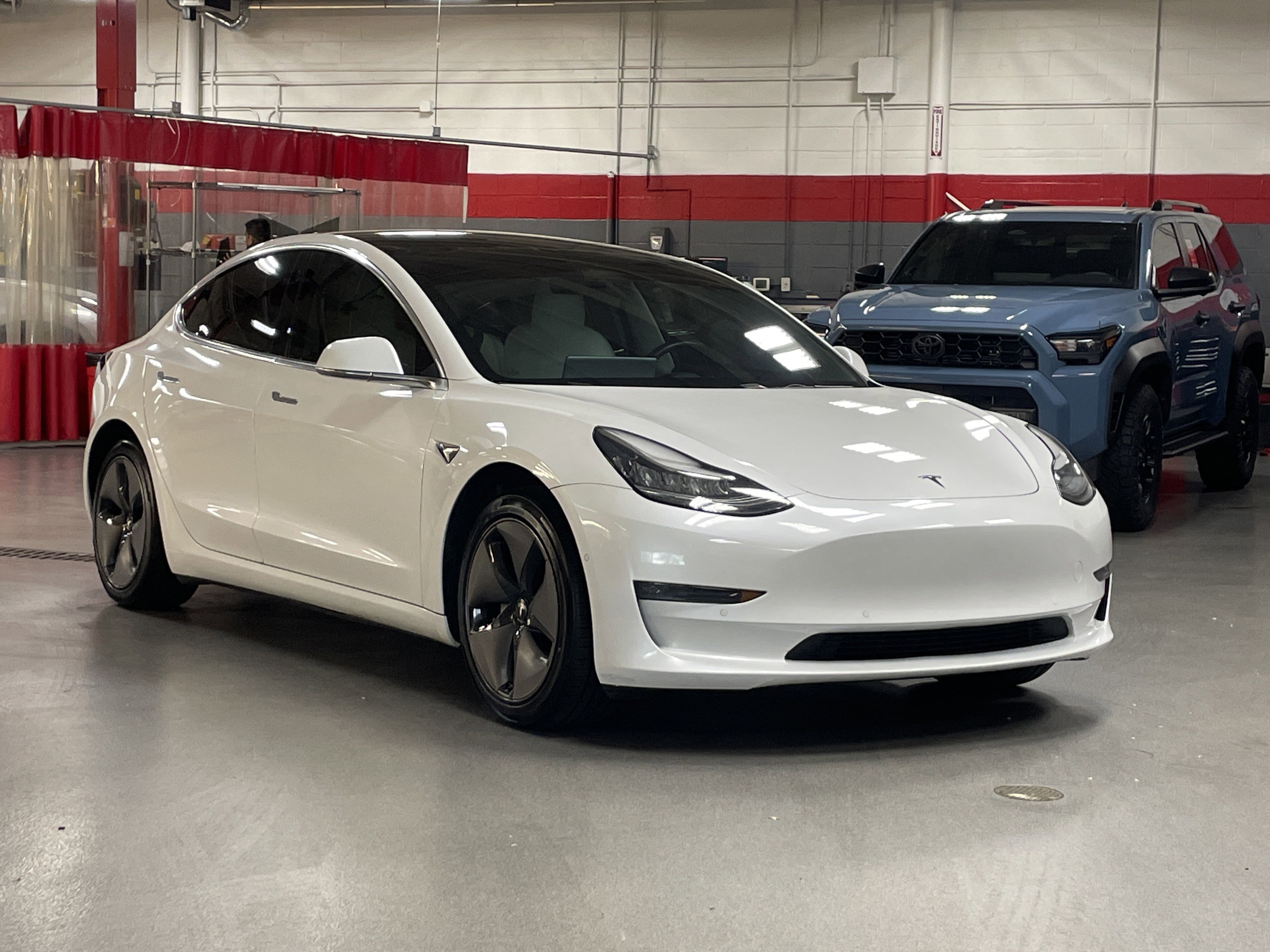 Used 2019 Tesla Model 3 Long Range image 5