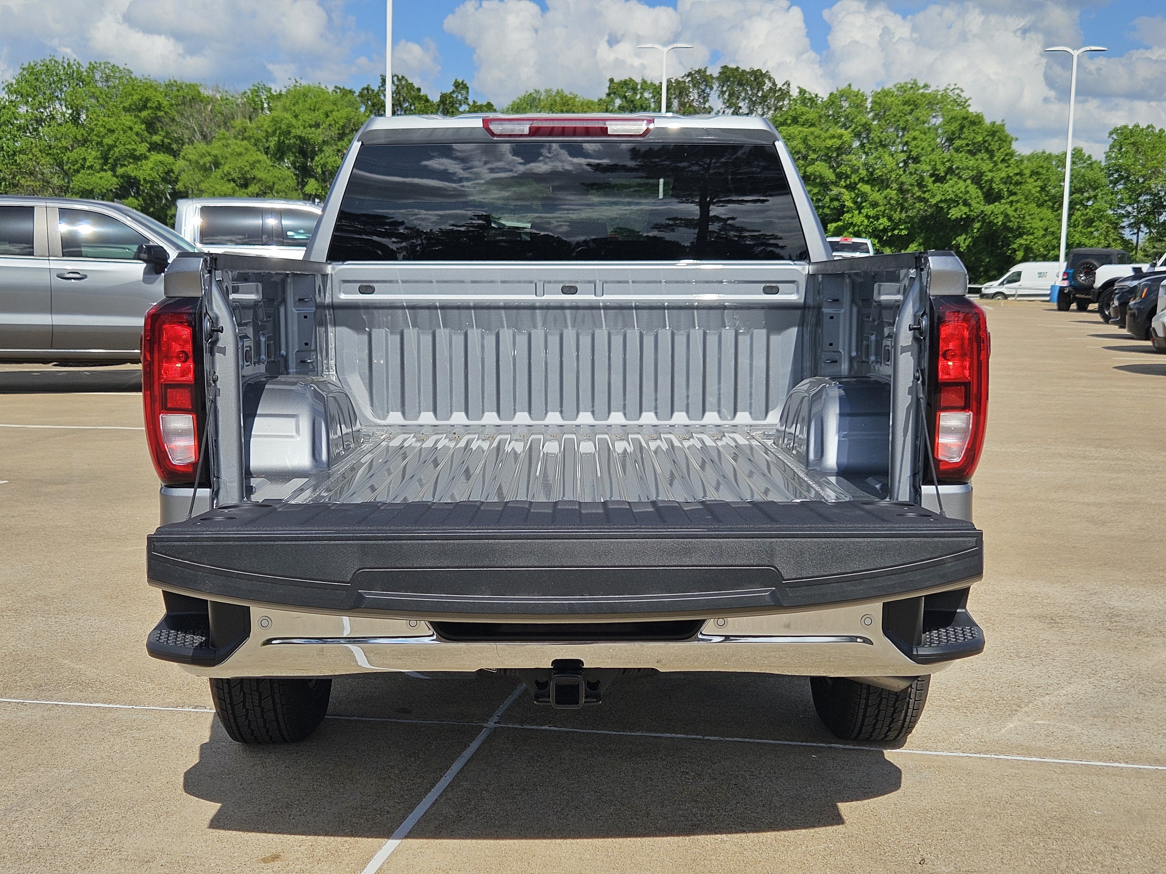 New 2026 GMC Sierra 1500 Pro w/ Pro Value Package AWD/4WD image 7
