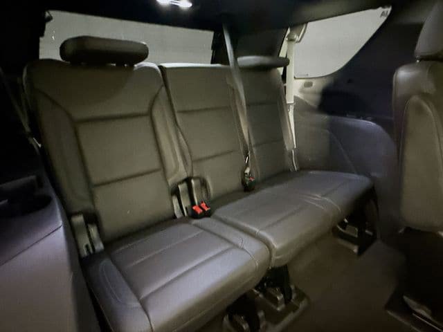 Used 2022 Chevrolet Tahoe LT w/ Luxury Package RWD image 30