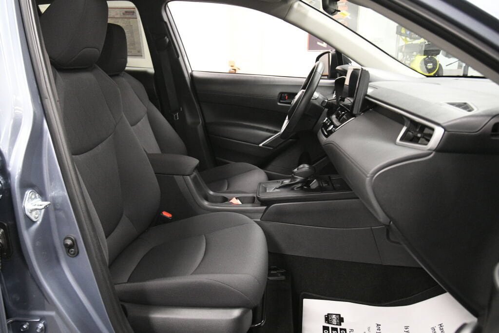 Certified 2026 Toyota Corolla Cross LE FWD image 25