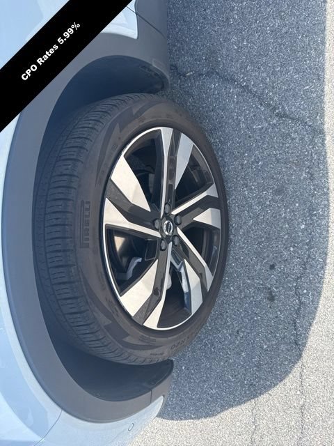 Certified 2024 Volvo XC40 B5 Plus w/ Climate Package AWD/4WD image 20