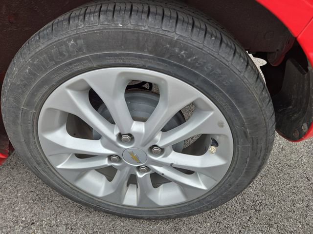 Used 2020 Chevrolet Spark LT w/ Driver Confidence Package FWD image 25